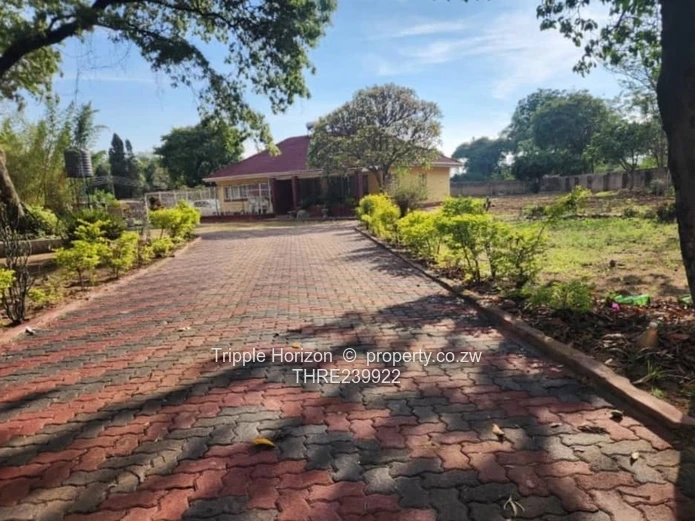 4-Bed Waterfalls Home on 3200m² with Driveway & Borehole