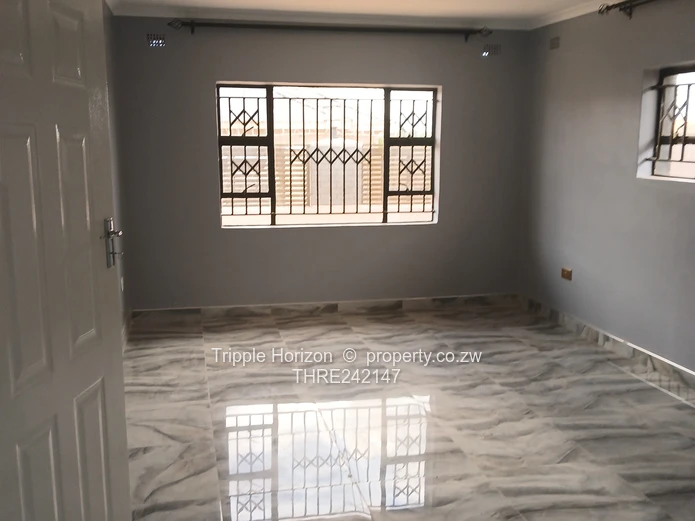 Walled & Gated 5-Bed Home with Borehole in Cold Comfort