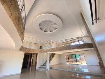 8 Bedroom House
