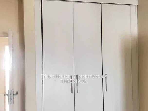 Mainway Meadows: 4-Bed spacious house for sale 