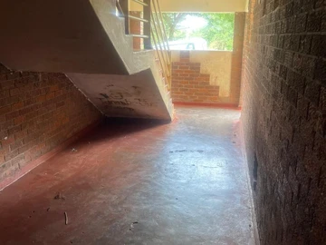 3 Bedroom Flat & Apartment