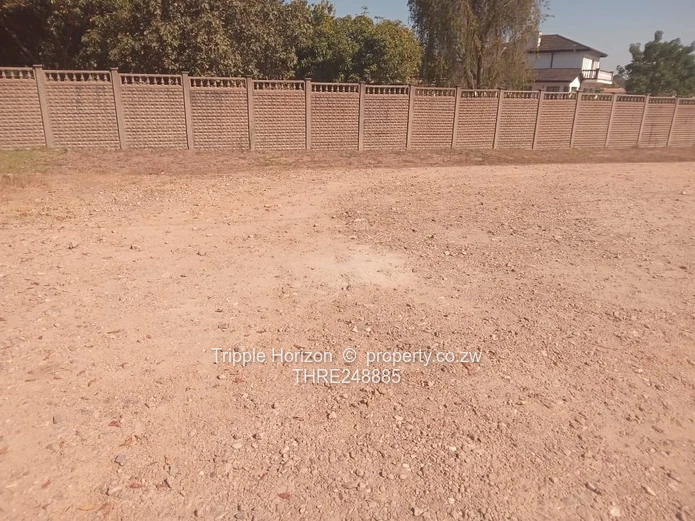 9,200m² Hatfield Land — Subdividable, Wall & Water