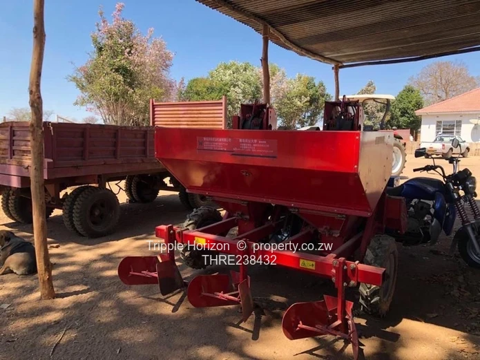 350ha Marondera Farm - Machinery, Orchard & Reservoir