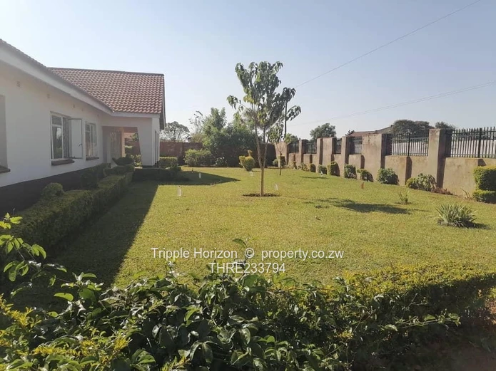 Norton: 4-Bed Home, Spacious Garden & Borehole on 2600m²