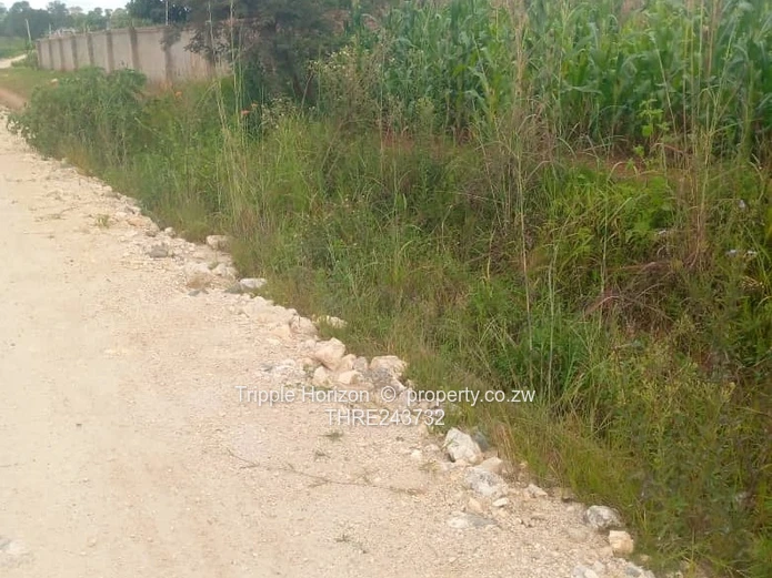 2107 sqm  Horgerty hill Harare North Stand on Gravel Road — Subdivision Potentia.l