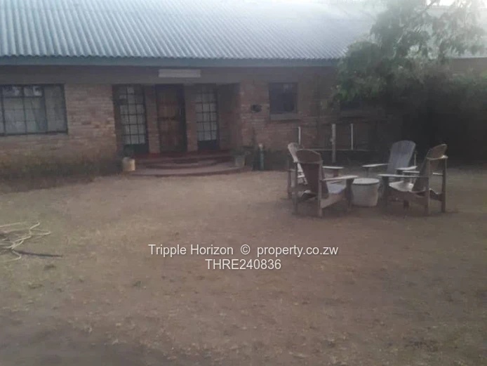 70ha Marondera Farm - Arable Fields, Brick Outbuildings & Shed