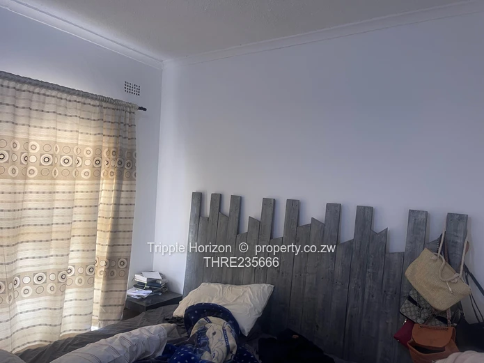 Mandara 2-Bed Garden Flat, Walled Yard & Borehole (Sole Mandate)