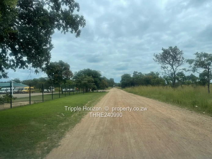 18,000m² Norton Farm — Orchard, Grazing & Main Access