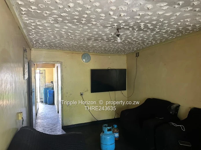 4-Bed St Marys Home on Main Road — Walled & Paved Yard