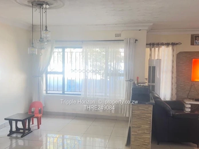 Mainway Meadows: 4-Bed spacious house for sale 