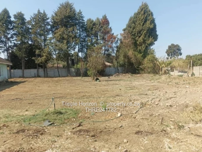 Spacious 4-Bed Emerald Hill Home — 3000m² & Borehole