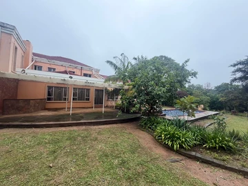 6 Bedroom House