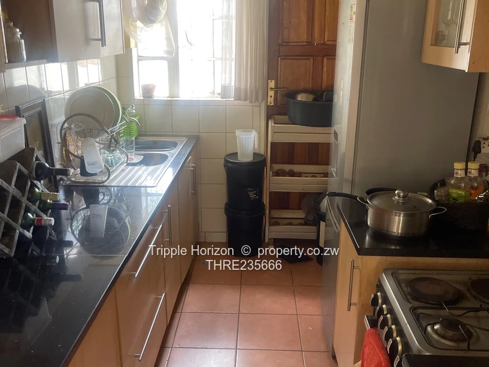 Mandara 2-Bed Garden Flat, Walled Yard & Borehole (Sole Mandate)