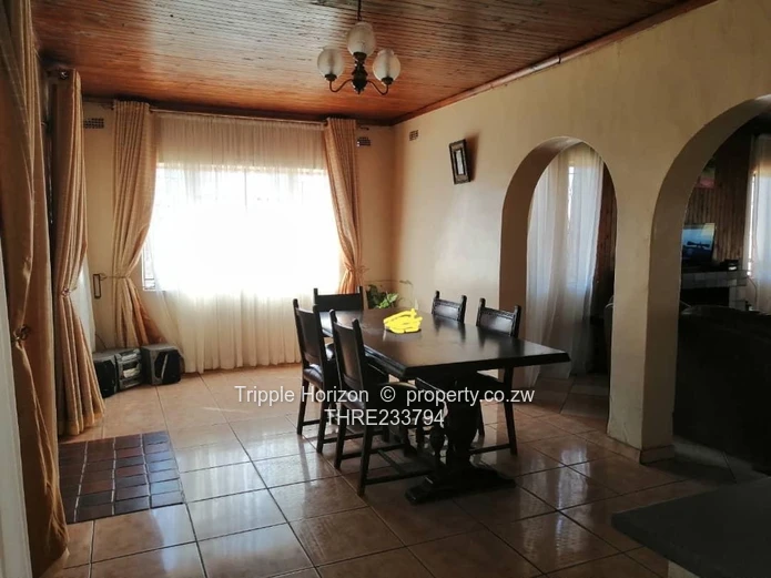 Norton: 4-Bed Home, Spacious Garden & Borehole on 2600m²