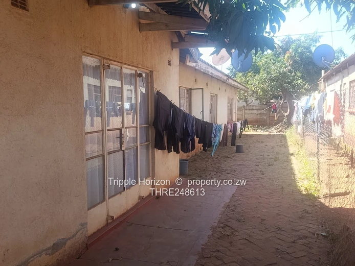 4-Bed Kuwadzana Phase 3 Home, Borehole, Gated on Quiet Dirt Lane