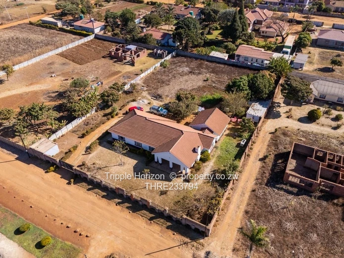 Norton: 4-Bed Home, Spacious Garden & Borehole on 2600m²