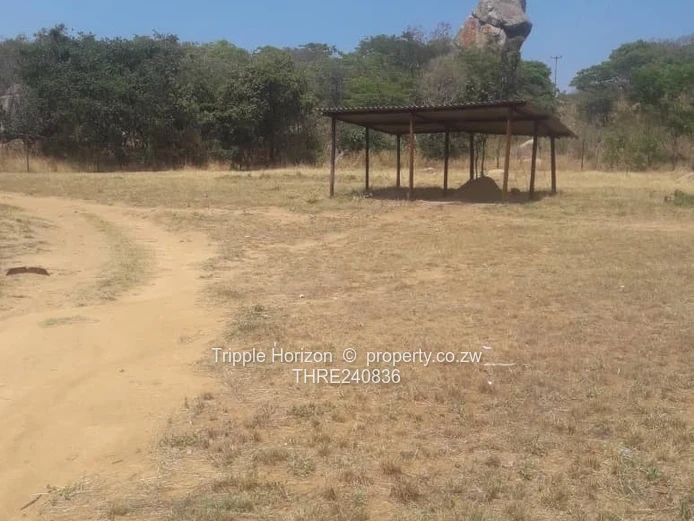 70ha Marondera Farm - Arable Fields, Brick Outbuildings & Shed