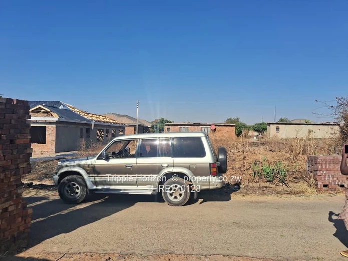 Prime 502m² Plot on Tarred Main Road, Glaudina