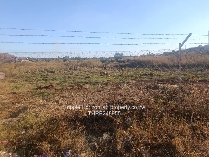 2000m² School stand in Warren Park, Harare