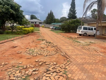 2 Bedroom Garden Flat