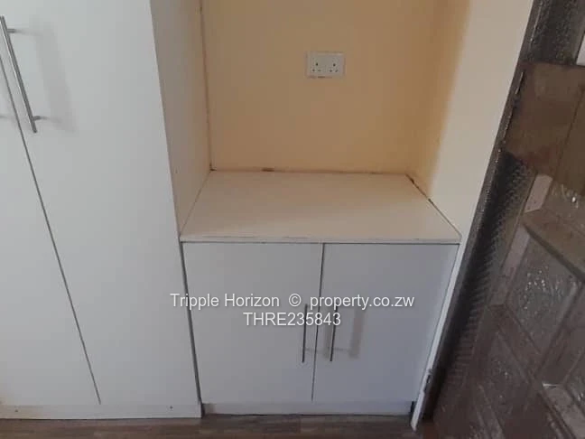  Avenues Bachelor Flat, Harare CBD — Borehole & Yard (Sole Mandate)