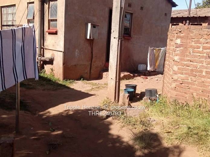 Warren Park 3-Bed House with Yard & Good ZESA with clean council cession.