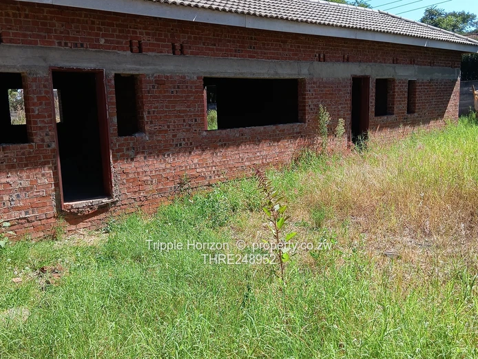 Sprawling 5-Bed Unfinished Home on 4,500m² — Westgate Main Rd